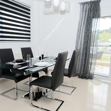 Mistral Luxury Living Aparthotel Néa Péramos Exterior foto