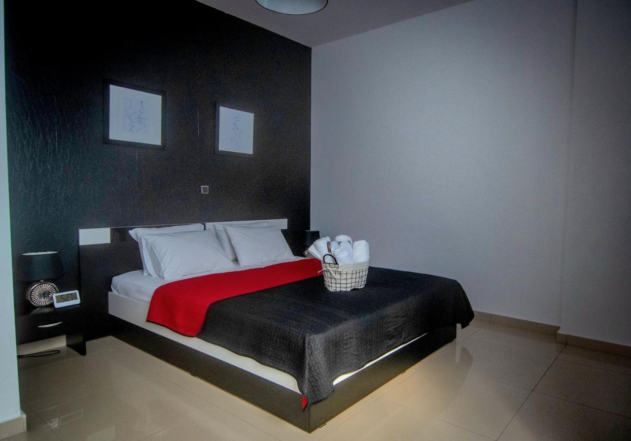 Mistral Luxury Living Aparthotel Néa Péramos Exterior foto